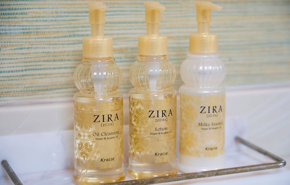 Bathroom amenities