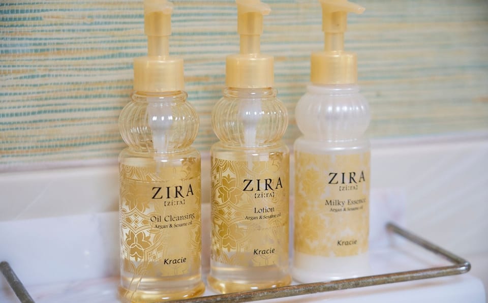 Bathroom amenities