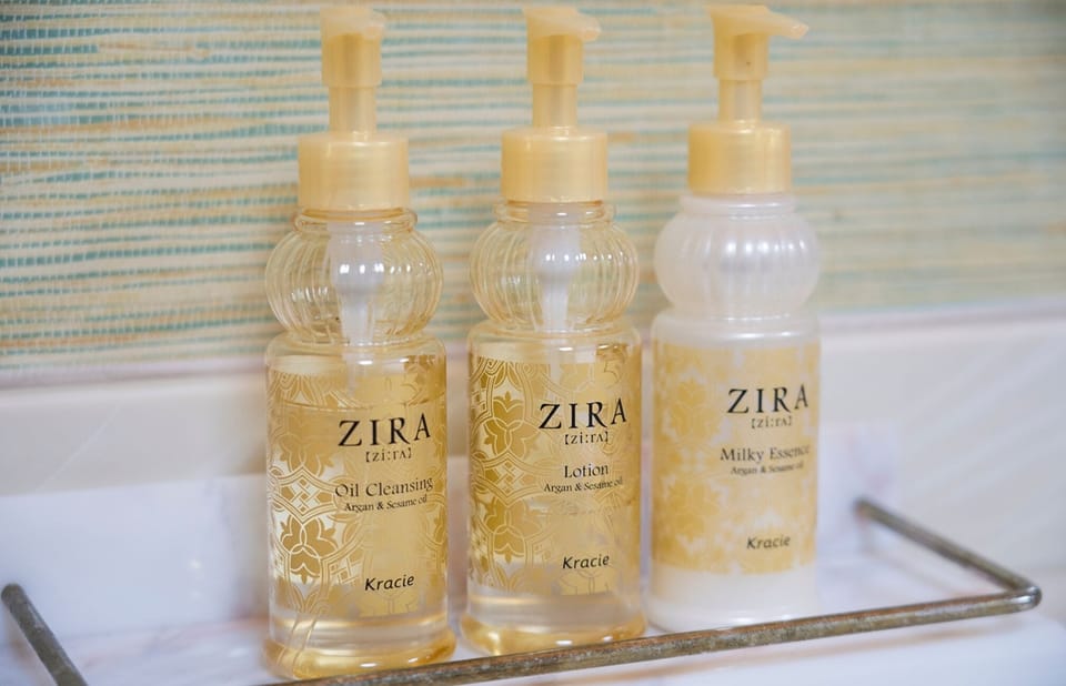 Bathroom amenities
