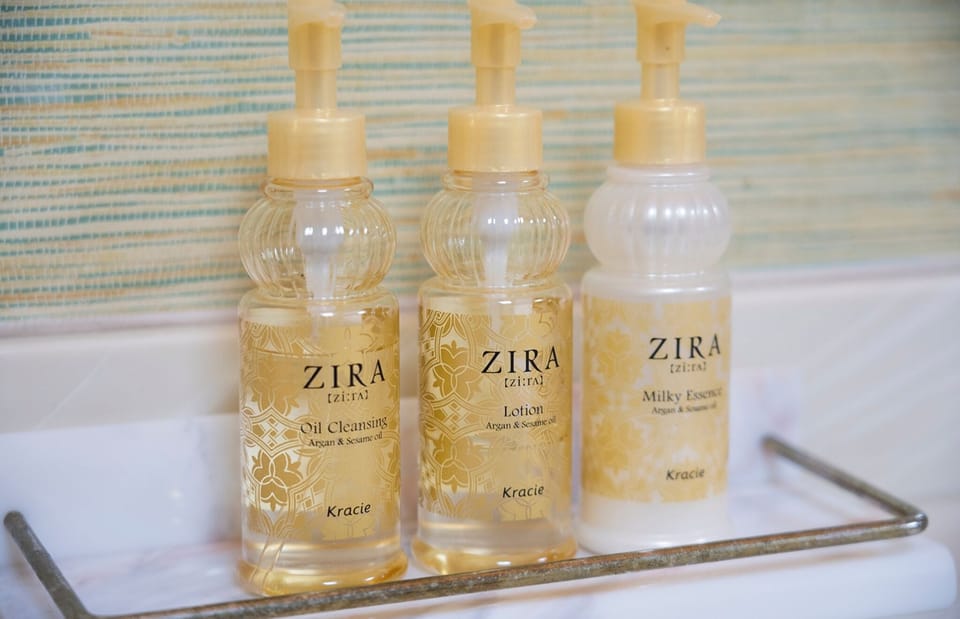 Bathroom amenities
