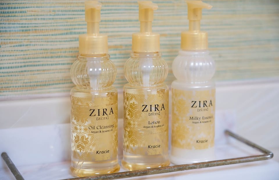 Bathroom amenities