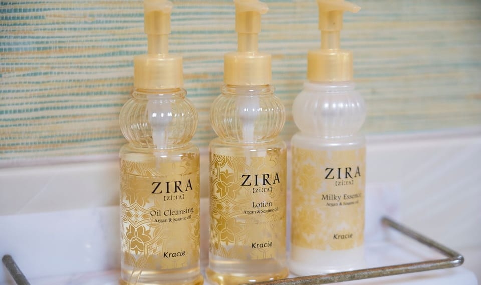 Bathroom amenities
