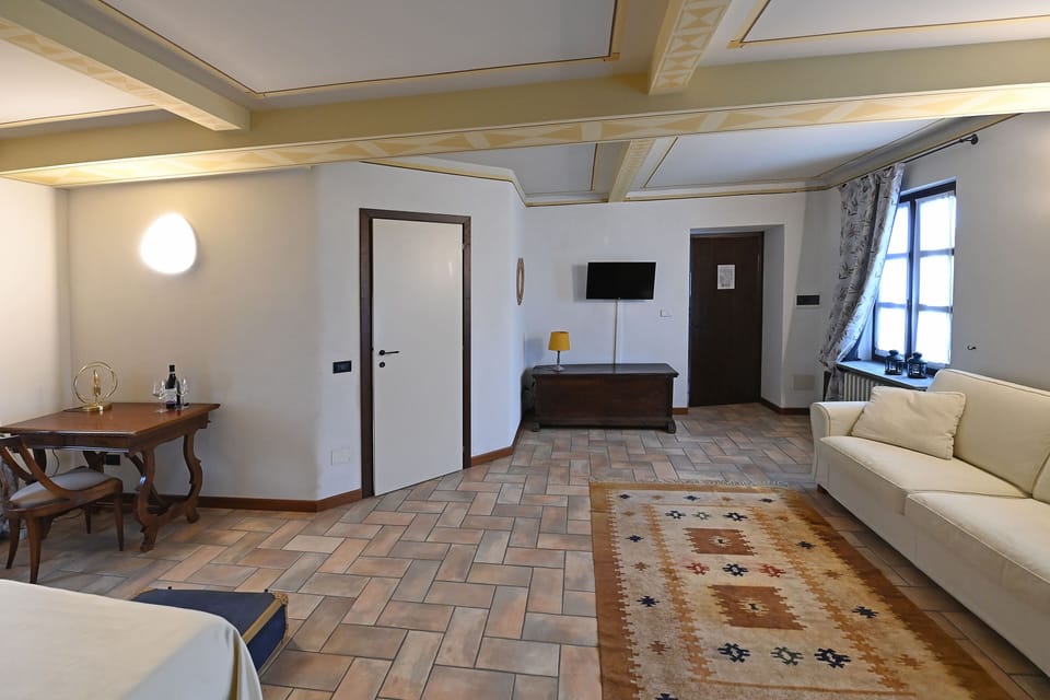 Junior Suite, 1 Bedroom, Garden View | Blackout drapes, individually decorated, individually furnished