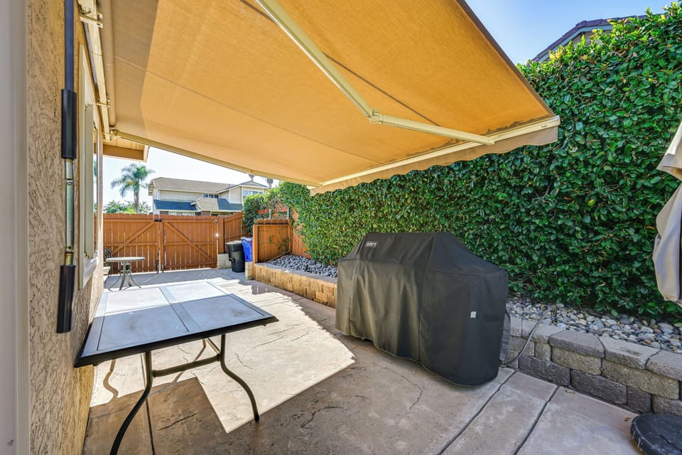 Side Patio | Gas Grill