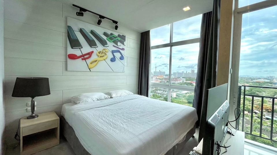 Deluxe Apartment, Balcony, Beach View | 1 bedroom, free WiFi