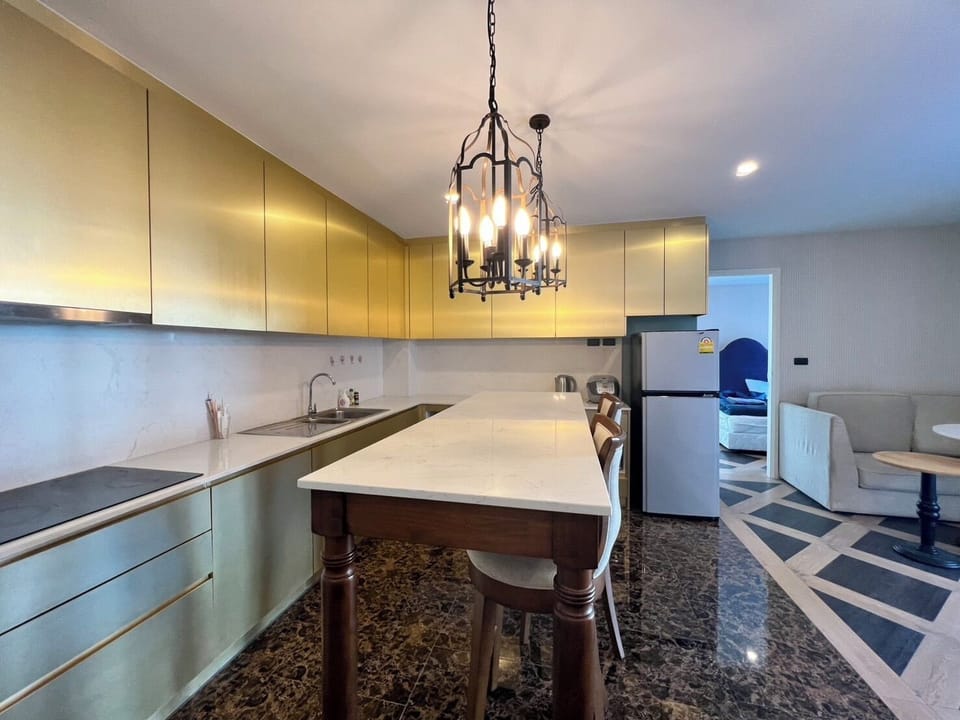 Family Condo, 2 Bedrooms, Pool View | Private kitchen | Fridge, microwave, stovetop, cookware/dishes/utensils