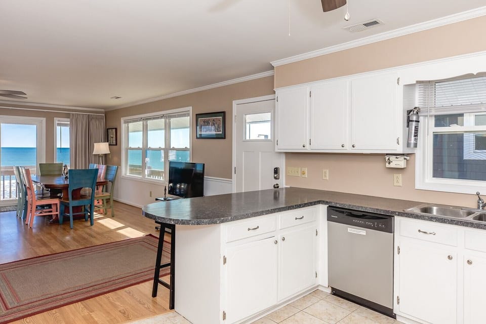 Kitchen II