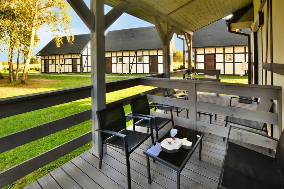 Bungalow | Dining