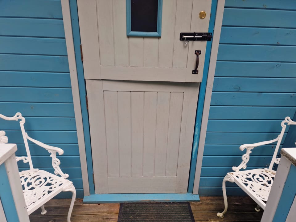 Cabin | Exterior detail