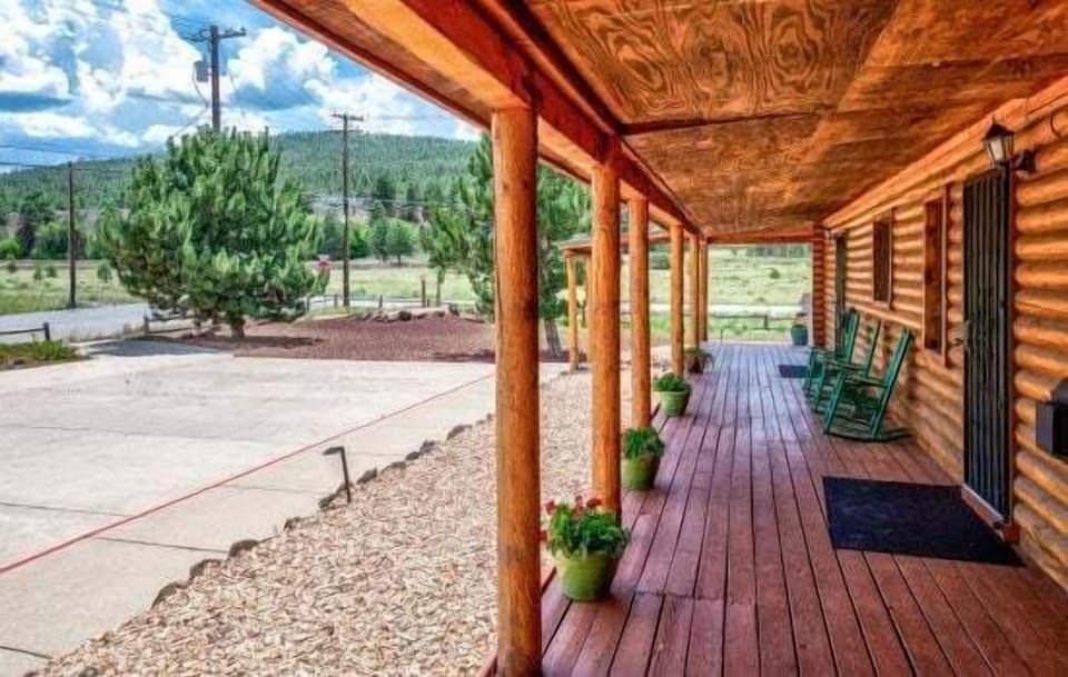 Wrap-Around Deck: Access the outdoors through a private screened door leading to your wrap-around deck. With mountain views and steam engines passing by, it's a perfect spot for morning coffee or evening relaxation.