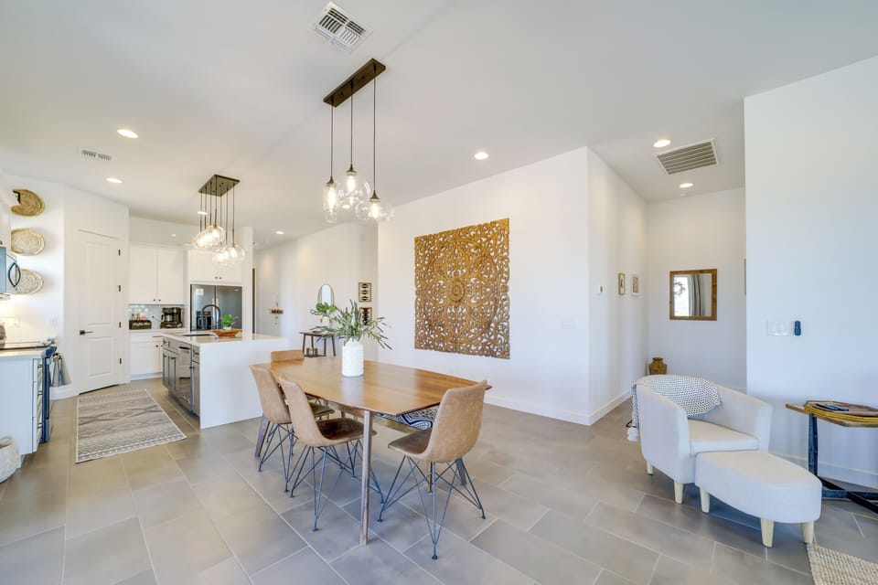 House (4 Bedrooms) | Interior