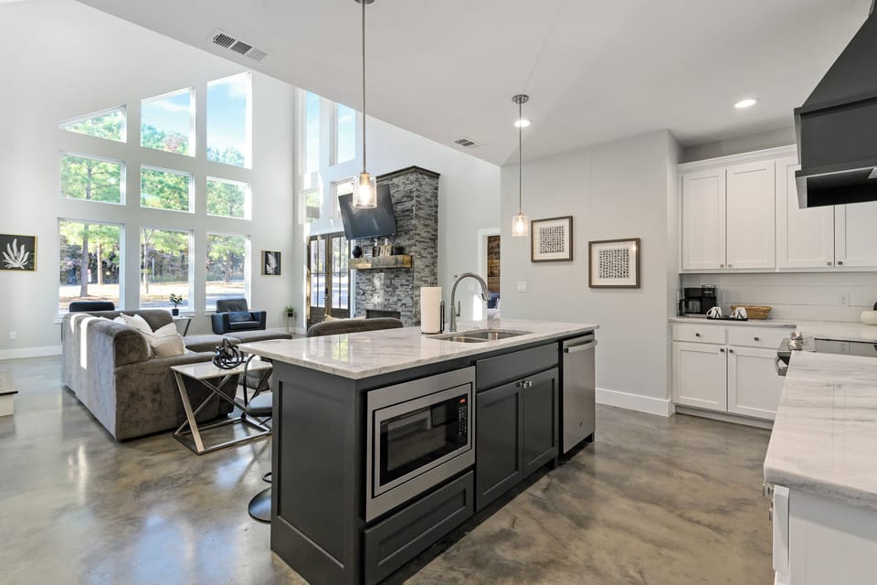 House (2 Bedrooms) | Interior