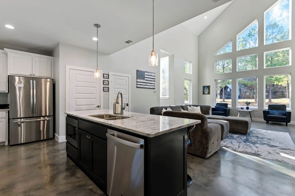 House (2 Bedrooms) | Interior
