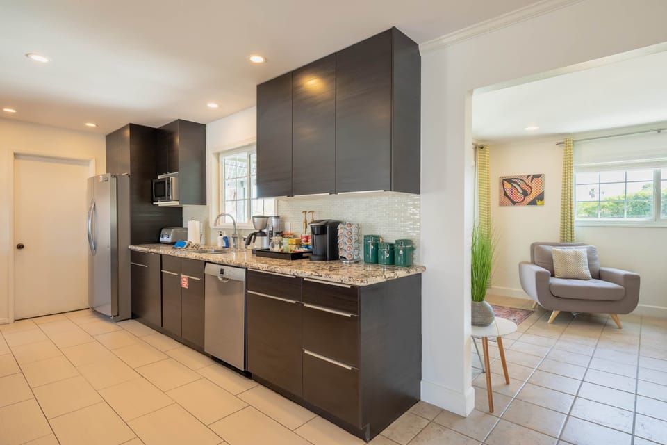 House | 3 bedrooms, high-speed internet