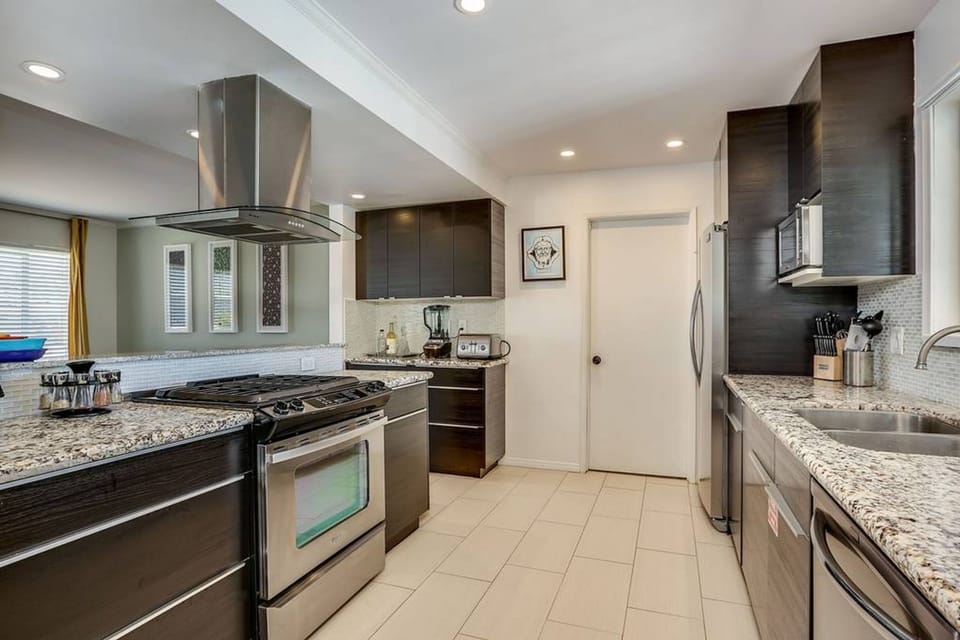 House | 3 bedrooms, high-speed internet