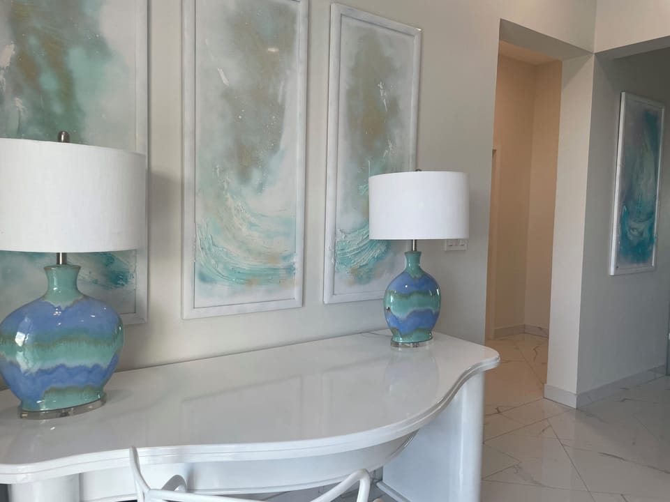 SMALL OFFICE WITH A VIEW OF THE OCEAN