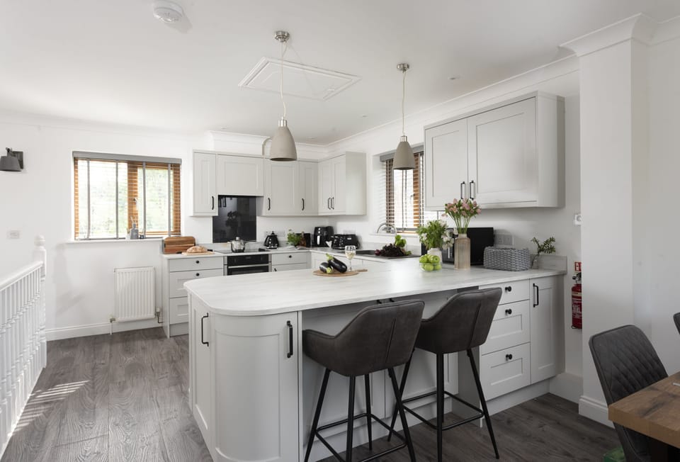 St Andrews, Polzeath. First floor: Beautifully presented, this is just the spot to spend quality time with loved ones