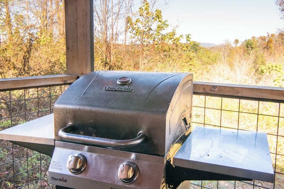 Cabin In The Mountains' BBQ grill