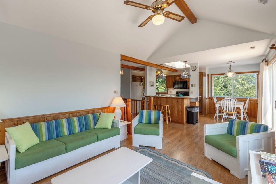 Top Level Living Area