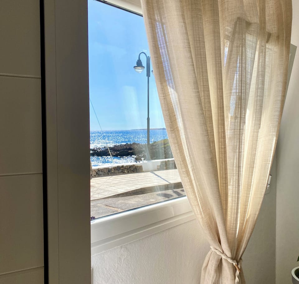 Casa Burgao 1 views