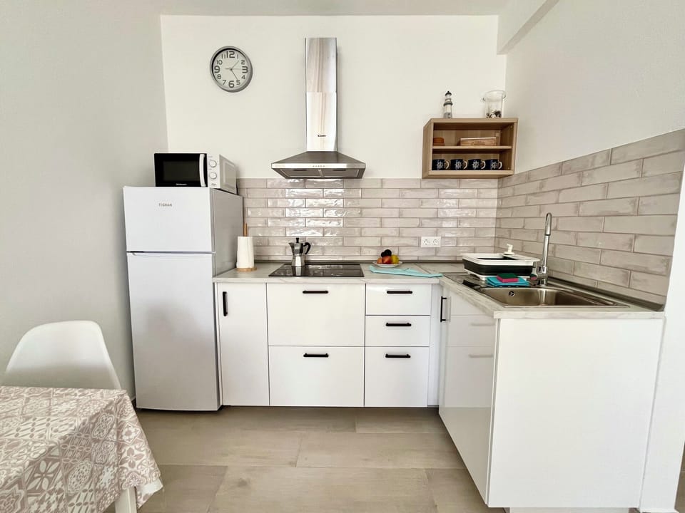 Casa Burgao 1 kitchen Punta Mujeres