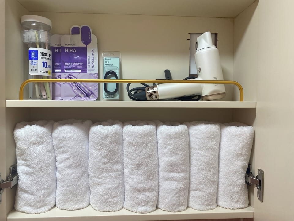 Bathroom amenities