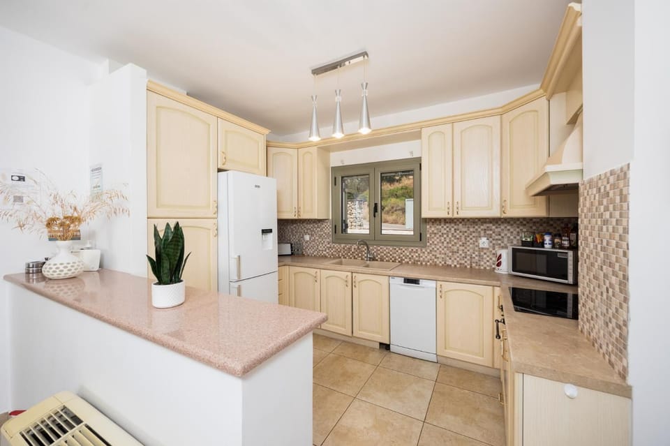 Equipped kitchen