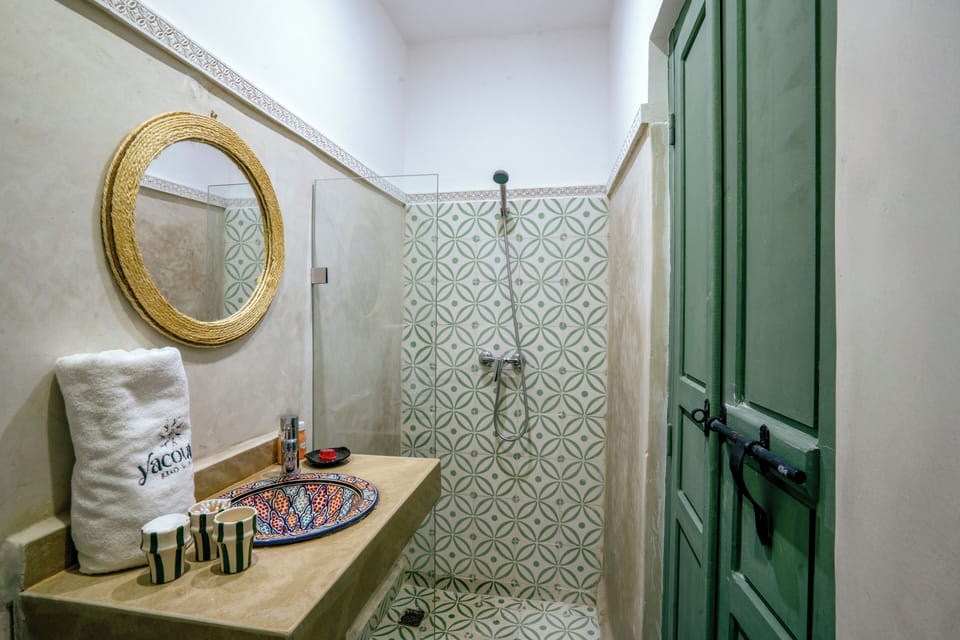 Shower, free toiletries, towels, soap