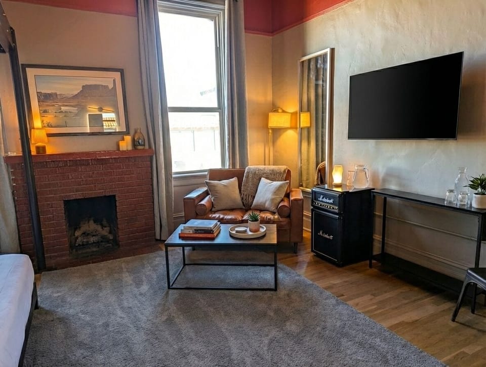 Premier Double Room, 1 King Bed, Refrigerator | Street view