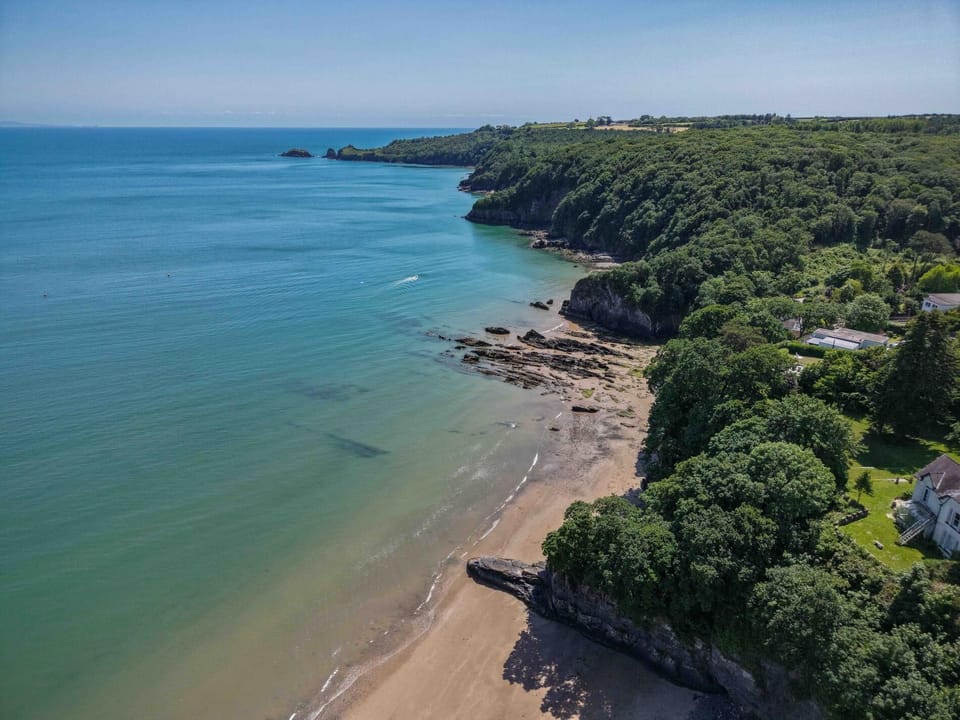 The Lighthouse - 1 Bedroom Apartment - Saundersfoot (27865)