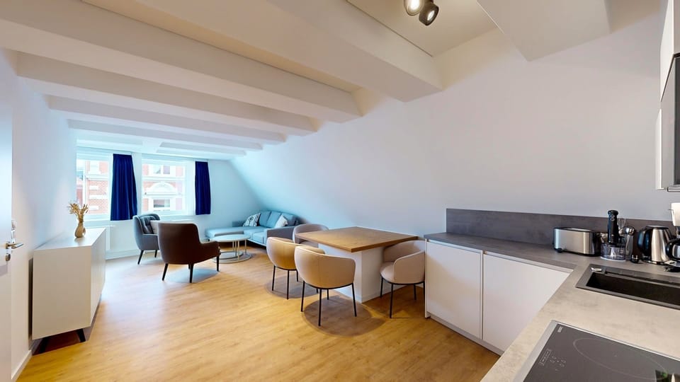 Comfortable and tasteful furnishings in the N°8A Boardinghouse
