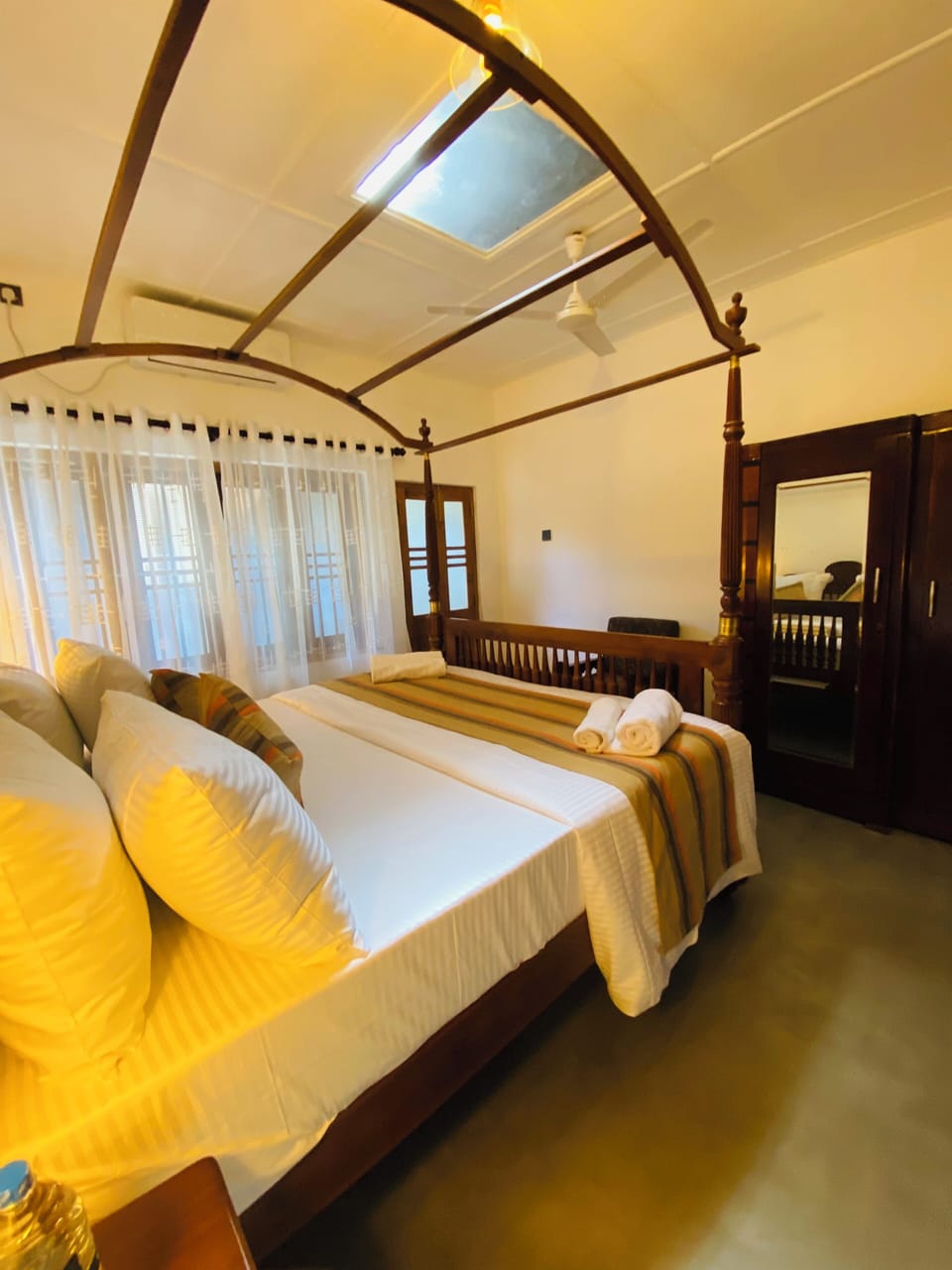 Deluxe Double Room, Ensuite | Egyptian cotton sheets, premium bedding, desk, laptop workspace
