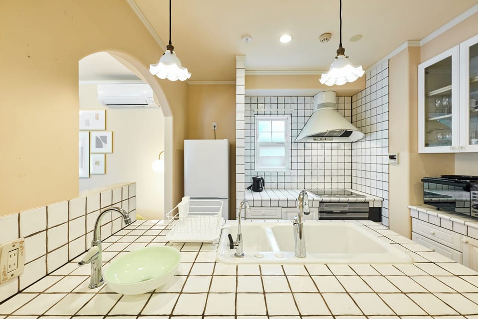 Comfort House, Non Smoking | Private kitchen | Electric kettle
