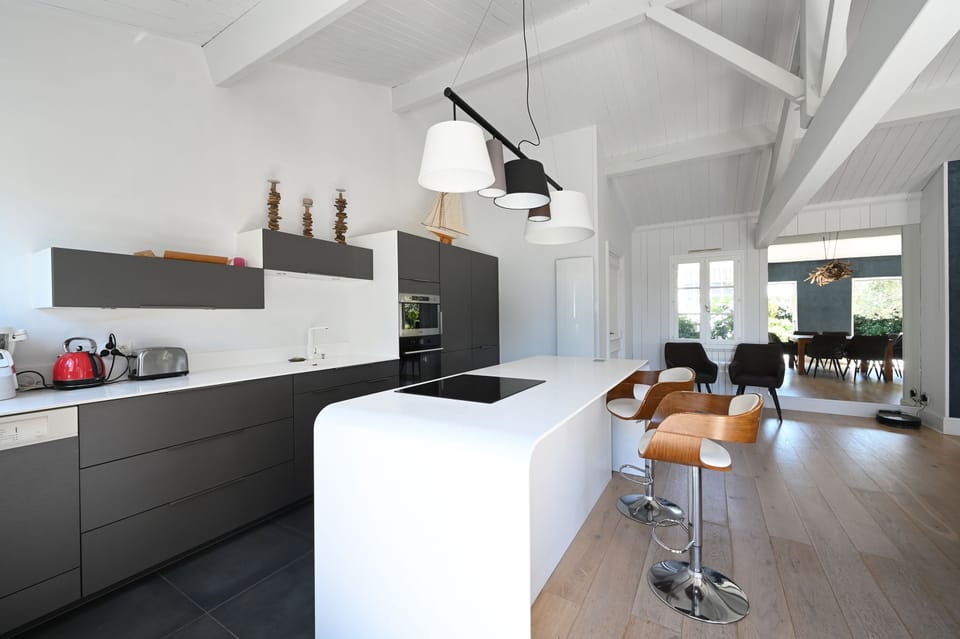 Deluxe Villa, Non Smoking, Pool View | Private kitchen | Highchair