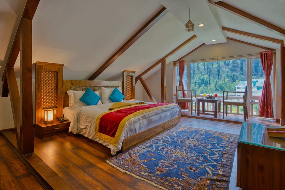Premium Double Room, Balcony, Mountain View | Premium bedding, desk, laptop workspace, iron/ironing board (on request)