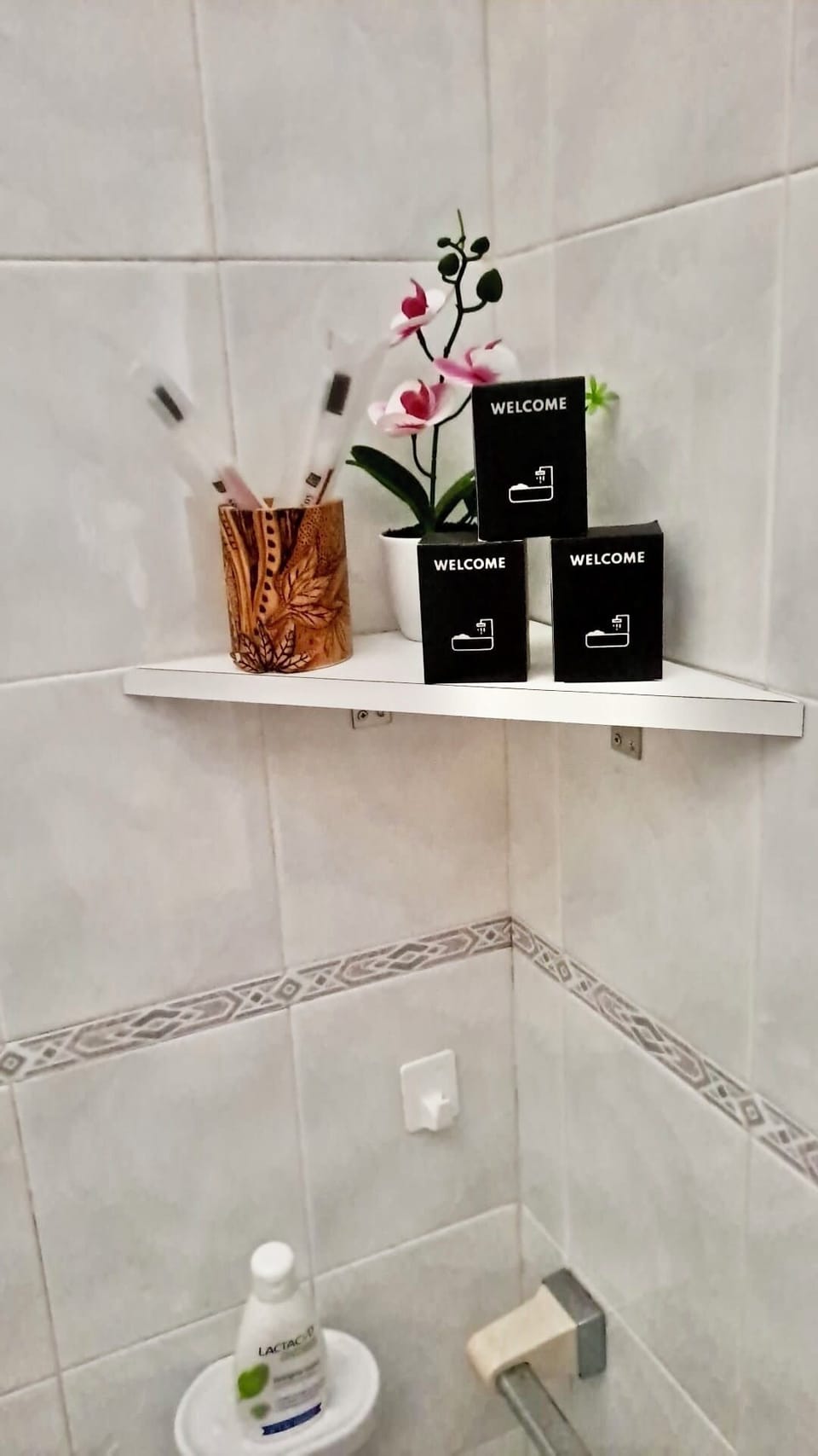 Family Apartment, Sea View | Bathroom | Free toiletries, hair dryer, bidet, towels