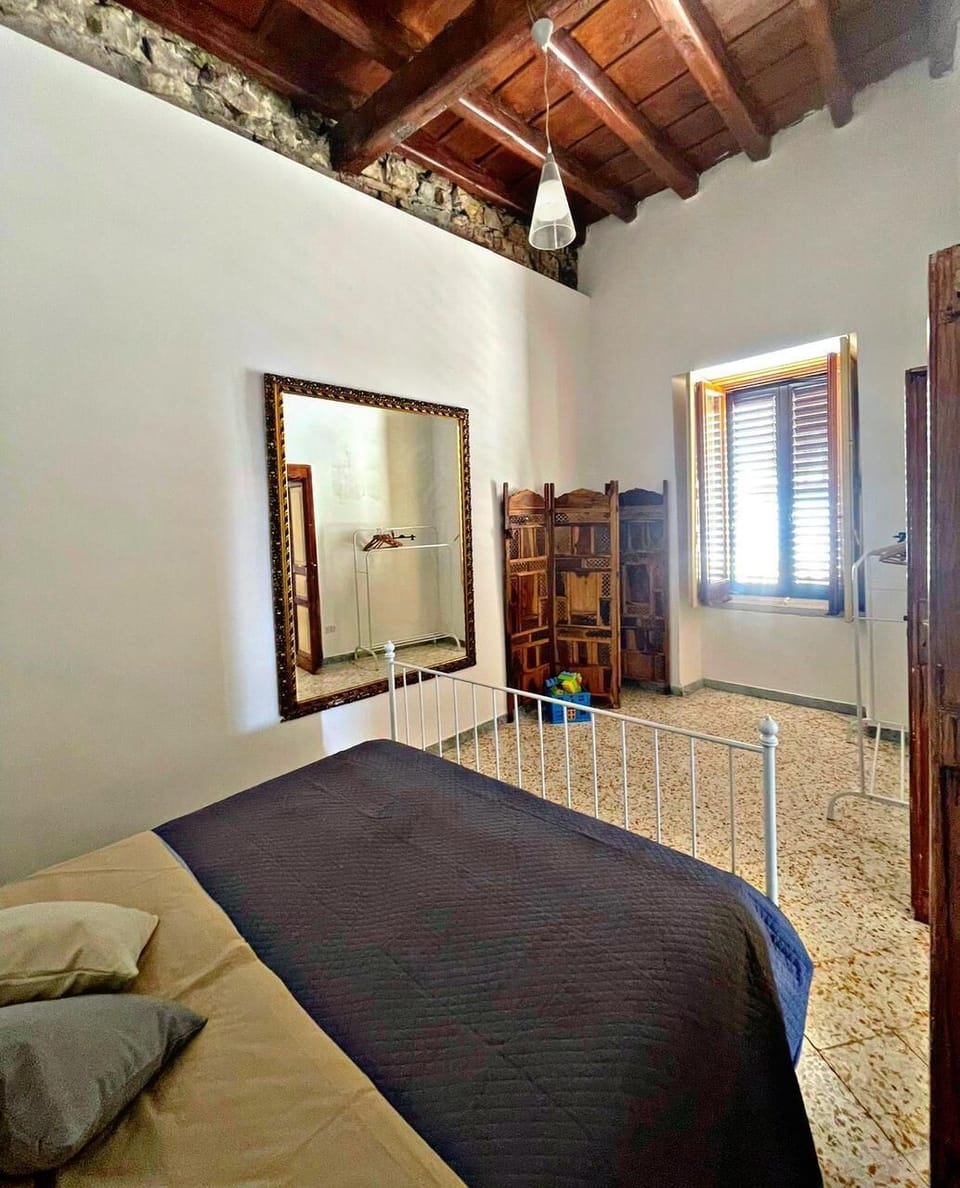 Family Apartment, Sea View | WiFi (free), bed sheets