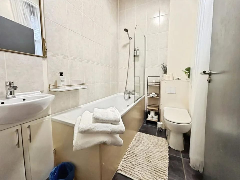 3 Bedrooms in Central Tunbridge Wells Apartment in Royal Tunbridge Wells