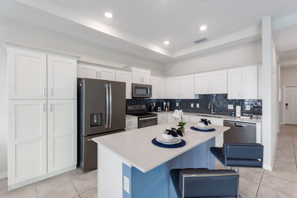 Condo, 2 Bedrooms | Private kitchen | Coffee/tea maker, fridge, oven, toaster