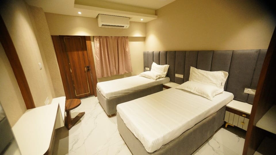 Deluxe Double or Twin Room, Balcony, City View | Free WiFi