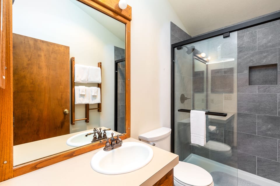 Full Bathroom - Upstairs