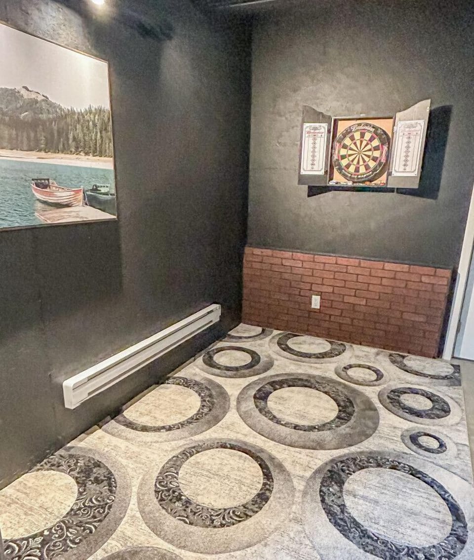 Entertainment Room