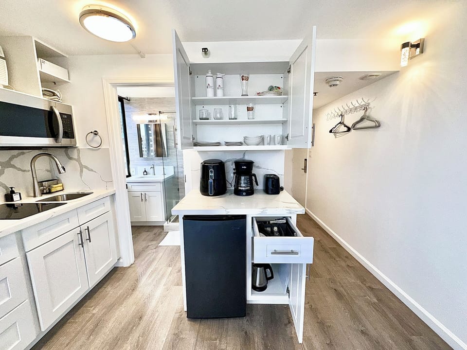 Kitchenette, bathroom, & hallway