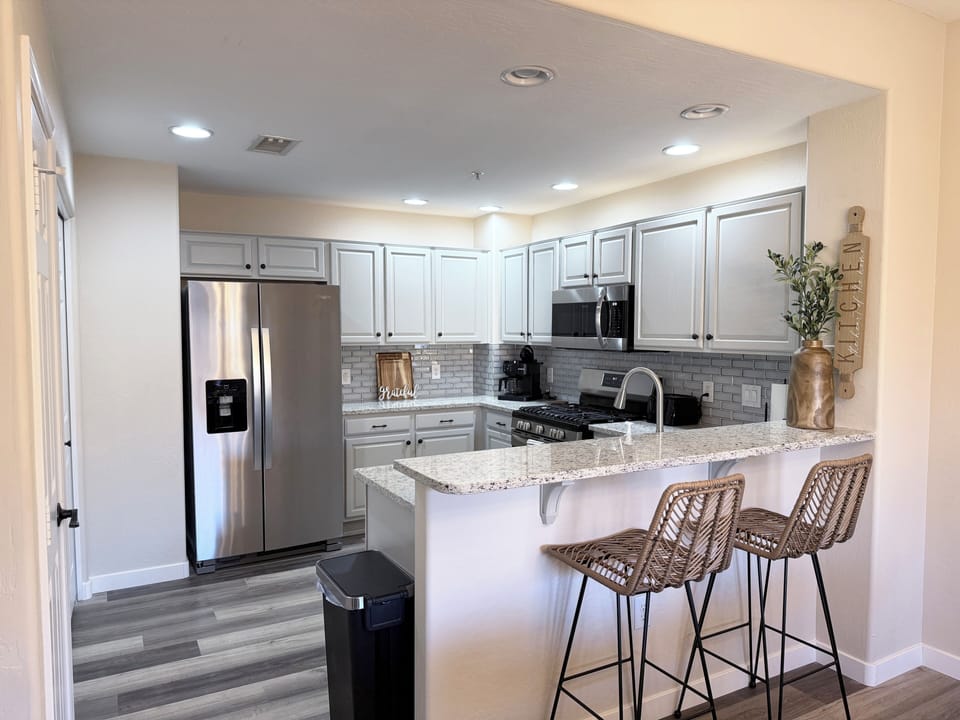 full kitchen