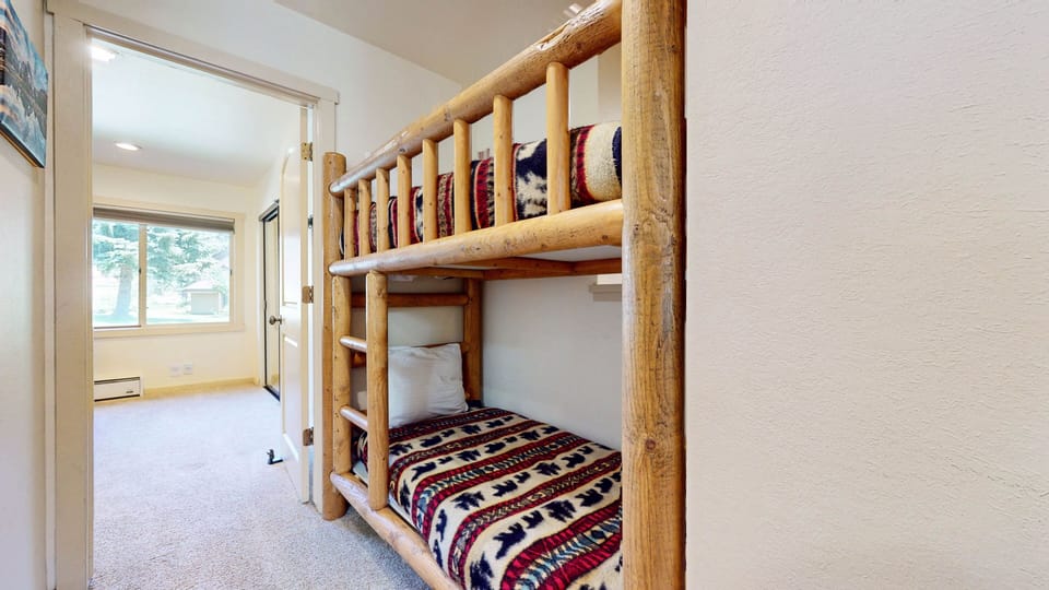 Indoors, Furniture, Bed, Architecture, Building
