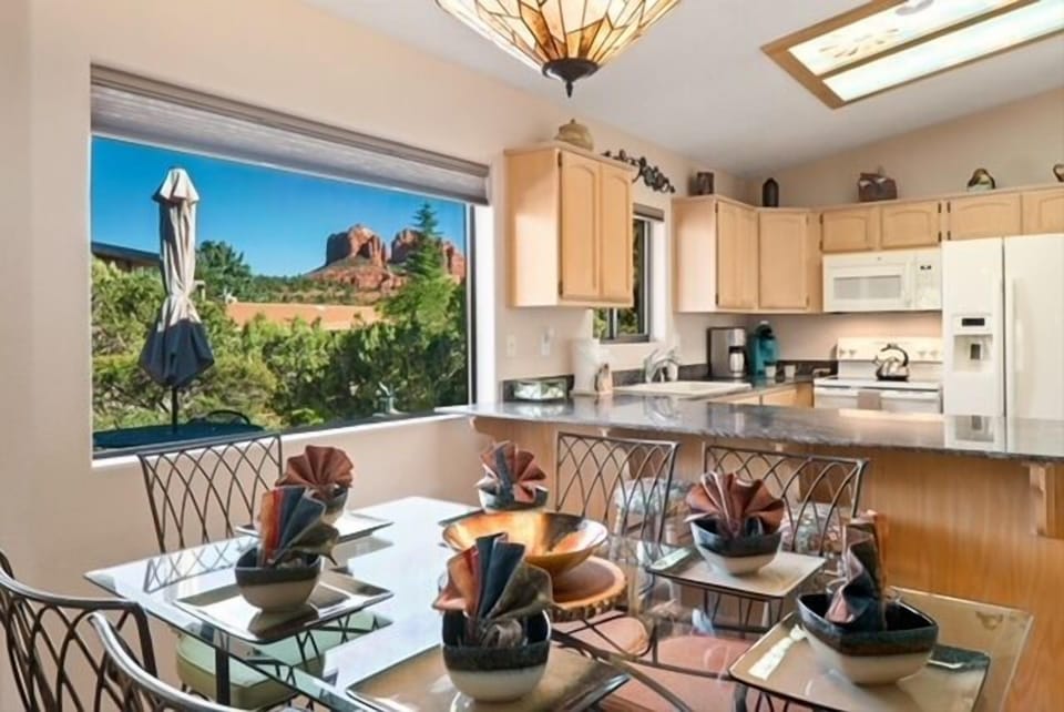 Dining room with seating for six, well stocked kitchen, views!