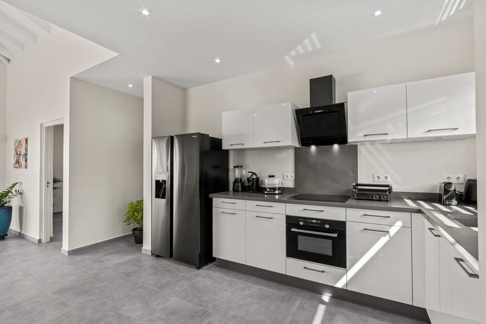 Kitchen (2)