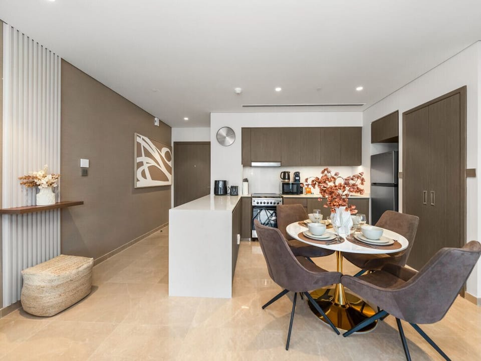 Fully Equipped Modern Kitchen and dining