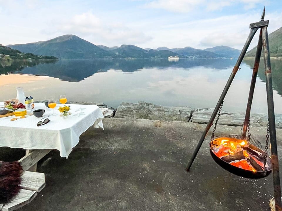 House | Dining