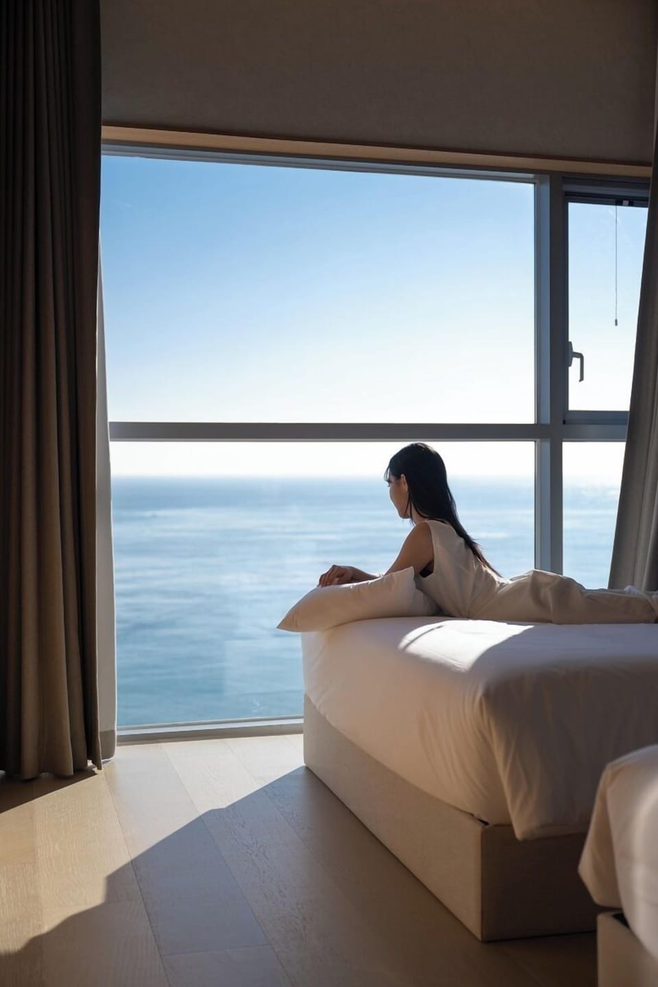 In-room safe, soundproofing, free WiFi, bed sheets
